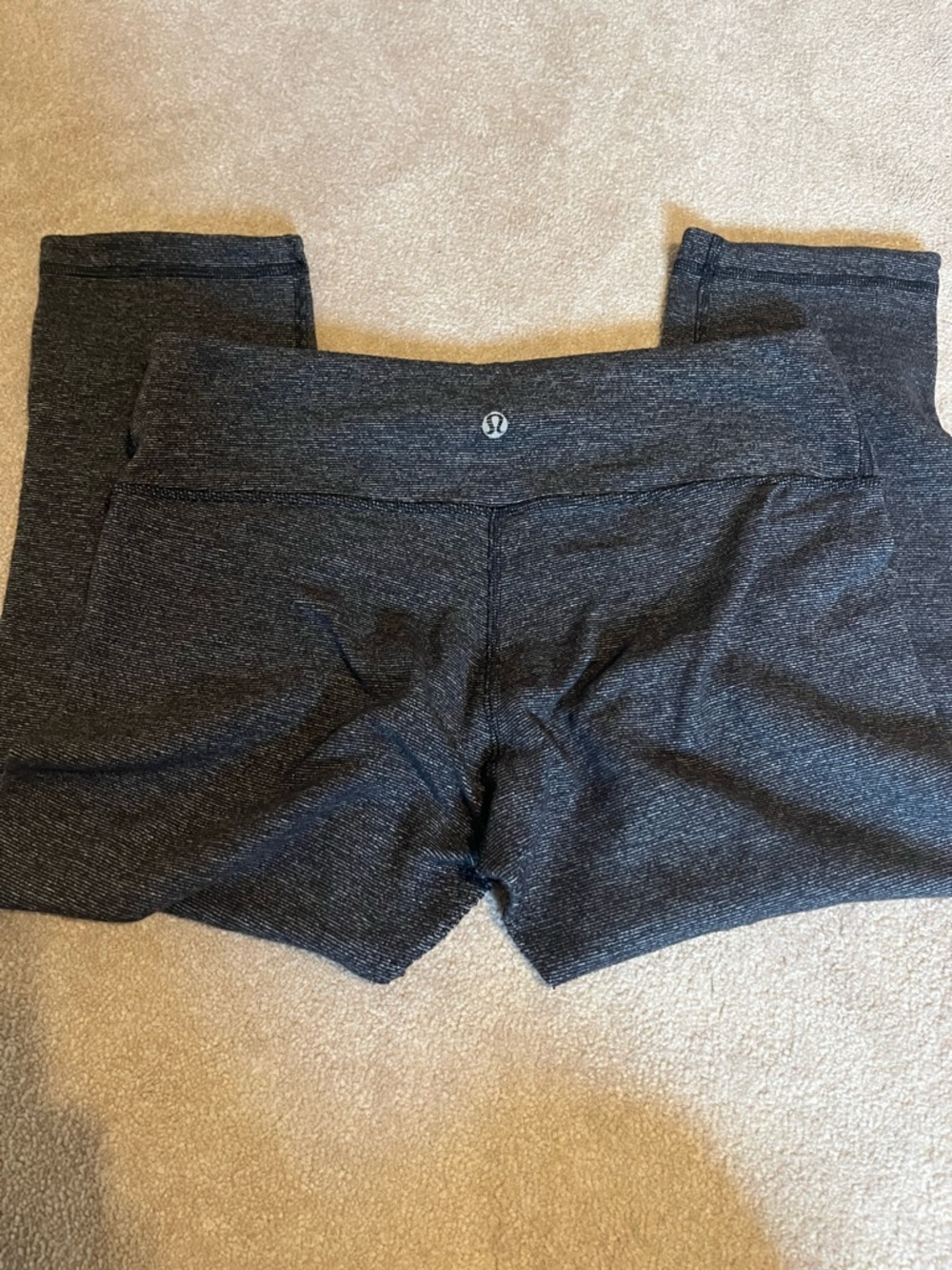 lululemon athletica Women's Charcoal Gray cropped Leggings